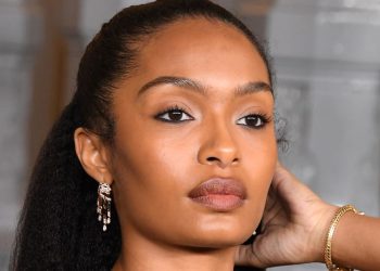 Možete li doista biti “straight natural” bez trajnog oštećenja svojih kovrča?