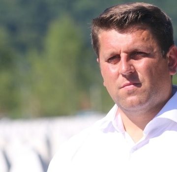Duraković zahtijeva izmjene zakona u RS: Bosanski i hrvatski jezik trebaju biti priznati u školama