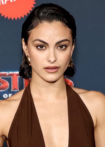 Camila Mendes koristila je ovu 10-poteznu rutinu za izgradnju jačeg i sposobnijeg tijela za Masters of the Universe