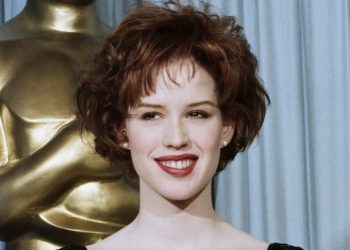 Najbolji trenutci neobičnog stila glumice Molly Ringwald iz 80-ih, u fotografijama