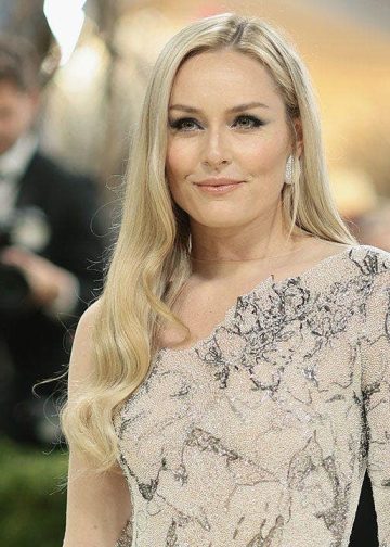 Lindsey Vonn se smiješi dok se ponovno vraća stvarnom sadržaju vježbanja