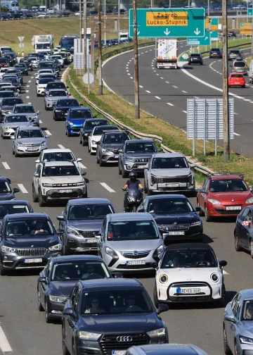 Gust vjetar i rastuće temperature pokreću ljetnu turističku sezonu
