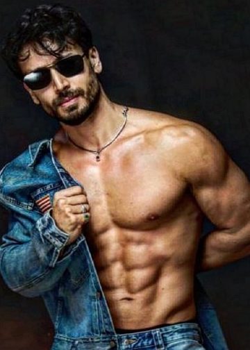Sestra Tigera Shroffa, Krishna, naziva njegovu ekstremnu fitness disciplinu ‘psihotičnom’