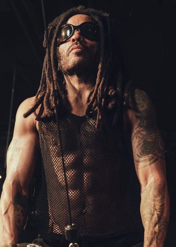 Lenny Kravitz, 62, otkriva vježbu od 6 pokreta za svoj Unreal 10-Pack