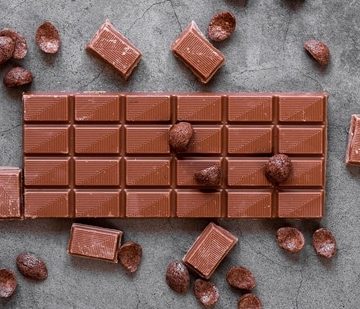 Iznenađujući trik za teretanu: istraživanje otkriva da miris 90% tamne čokolade prije treninga povećava broj ponavljanja dizača za 18.