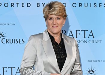 Clare Balding izgubila je 1,5 stoun hodanjem – otkrijte broj koraka i tempo koji je pratila