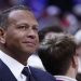 Alex Rodriguez reagira na plesne pokrete Meghan Hayden u dvodijelnom trenirku za teretanu