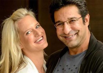 Shaniera Akram dijeli video treninga Wasima Akrama kako bi opovrgnula prevaru o smrti koju je stvorila umjetna inteligencija