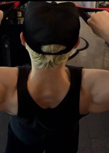 Bang Chan dijeli video vježbanja na Bubbleu, inspirira obožavatelje da krenu u teretanu