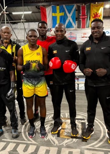SPORT ŠIMPANZA: Batte vodi u boksačkoj borbi Ugande na početku Commonwealth igara