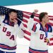 Brady Tkachuk pečen za nošenje zlatne medalje tijekom MMA sesije