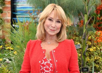 Felicity Kendal, 79 godina, dijeli utezima, jogu i rutinu hodanja koja ju je desetljećima održavala snažnom