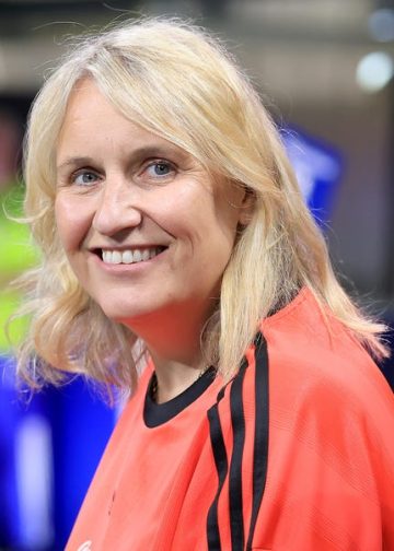 Nogometna ikona Emma Hayes (49) izgubila je 30 funti fokusirajući se na snagu – evo vježbi za cijelo tijelo koje je koristila.