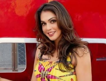 Isha Koppikar se obračunava s trolovima opaskom “Andh Bhakt, Bharat Bhakt”