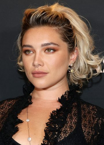 Florence Pugh hrabro isprobava najnovije frizure: njezin najbolji izgled