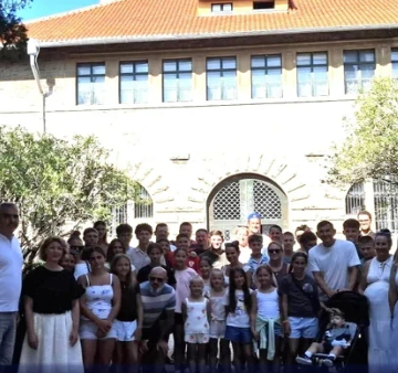 Mladi Hrvati iz Kanade posjećuju Hrvatsku